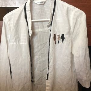 White button up with embroidered dogs